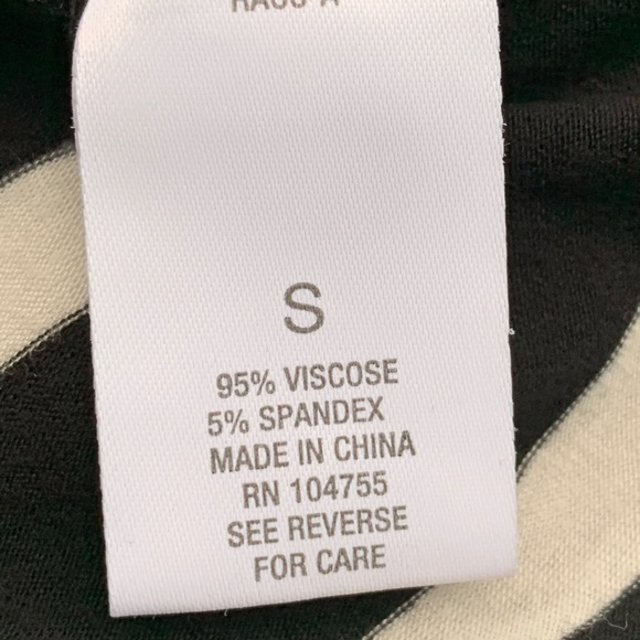 Roz & Ali V-Neck Top Size S - Picture 7 of 8